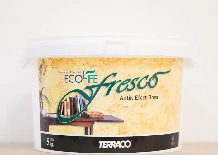 http://Fresco,%20iç%20mekanlarda%20sofistike%20ve%20çarpıcı%20duvar%20efektleri%20oluşturmak%20için%20tasarlanmış,%20yüksek%20kaliteli%20yarı%20saydam%20dekoratif%20bir%20renk%20kaplaması
